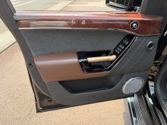 Hongqi Golden Sunflower Guoyao 2022 4.0T Monarch Flagship Edition 4 seats - фото 6