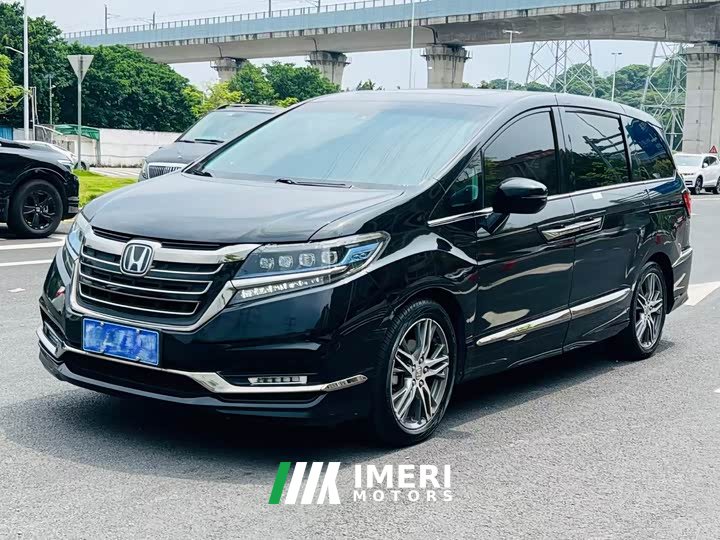 Honda Elysion 2019 2.0L Hybrid Luxury Edition - автомобиль из Китая