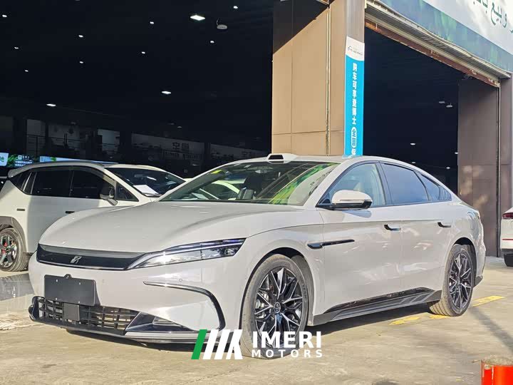 BYD Han DM-i Smart Driving Edition 125KM Honor Type - автомобиль из Китая