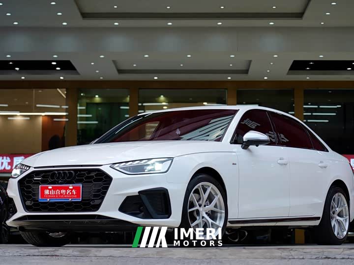 Audi A4L 40 TFSI luxury and dynamic - автомобиль из Китая