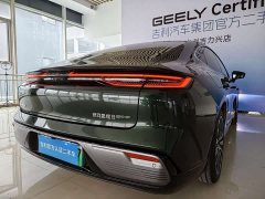 Geely 8 130km EM-P Edition - фото 8