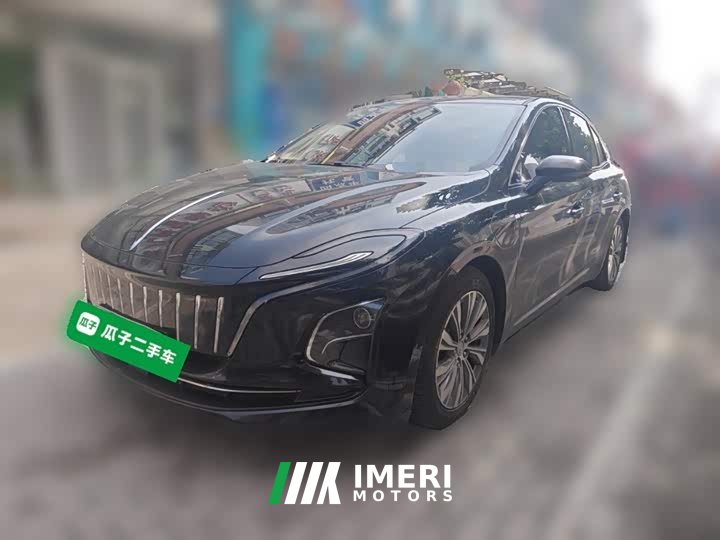 Hongqi E-QM5 620km PLUS - автомобиль из Китая