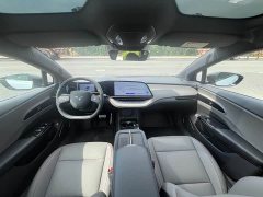 Hongqi EH7 600 Smart Select Edition - фото 11