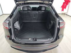 Tesla Model Y facelift rear-wheel drive version - фото 8