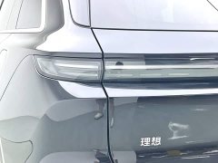 Li Auto Ideal L6 Max - фото 3