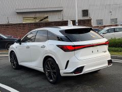 Lexus RX 500h AWDF SPORT Performance - фото 12