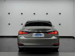 Lexus ES 200 Premium Edition - фото 12