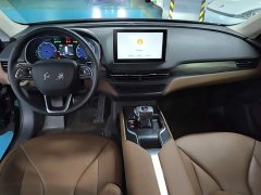 Hongqi E-QM5 2021 Charging T3 version 4 seats - фото 10