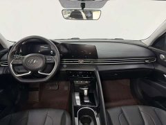 Hyundai Elantra 2022 1.5L CVT GLX Elite Edition - фото 11
