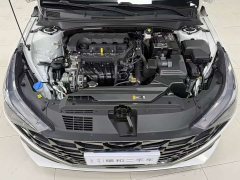 Hyundai Elantra 2022 1.5L CVT GLX Elite Edition - фото 9