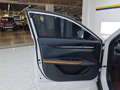 Changan UNI-V 1.5T premium - фото 7