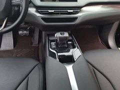 Hongqi E-QM5 2023 facelift basic travel version - фото 14