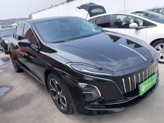 Hongqi E-QM5 2023 facelift basic travel version - фото 4