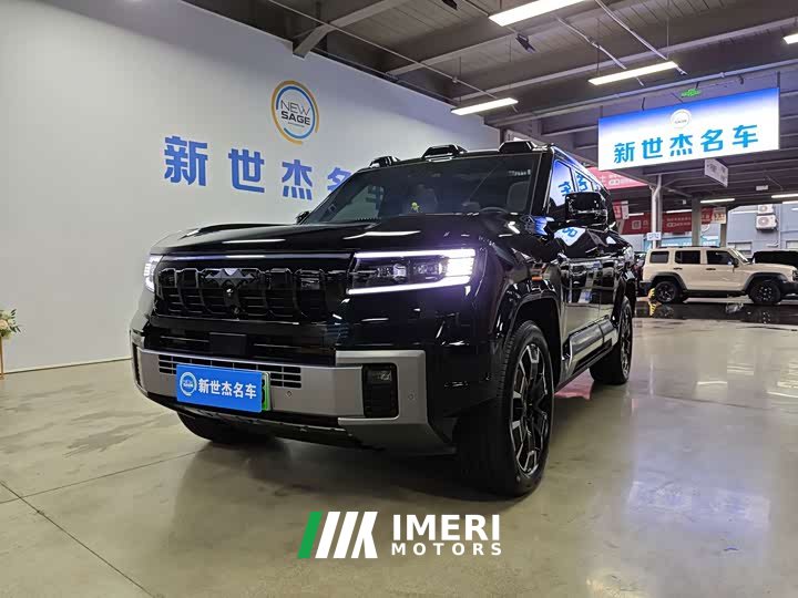 Fangchengbao Leopard 8 Zhiyong flagship version 7 seats - автомобиль из Китая