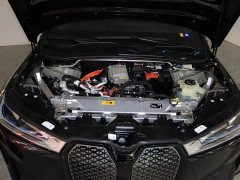 BMW iX 2022 xDrive40 - фото 11