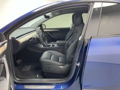 Tesla Model Y standard range rear-wheel drive version - фото 10