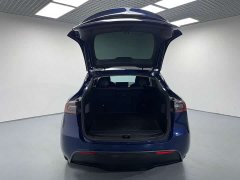 Tesla Model Y standard range rear-wheel drive version - фото 18