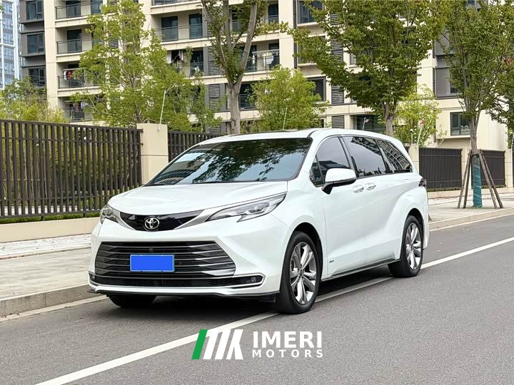 Mercedes-Benz SIENNA 2.5LPHEV Premium Edition - автомобиль из Китая