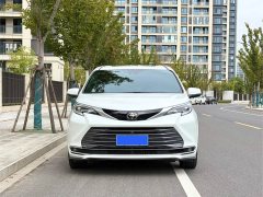 Mercedes-Benz SIENNA 2.5LPHEV Premium Edition - фото 2