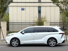 Mercedes-Benz SIENNA 2.5LPHEV Premium Edition - фото 3