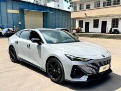 Changan UNI-V 1.5T premium - фото 3