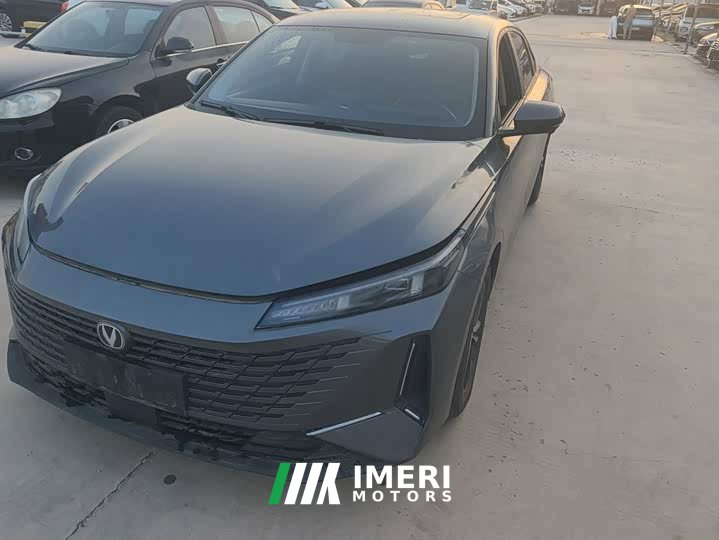 Changan Yida Blue Whale NE 1.5T GDI DCT Exclusive Type - автомобиль из Китая