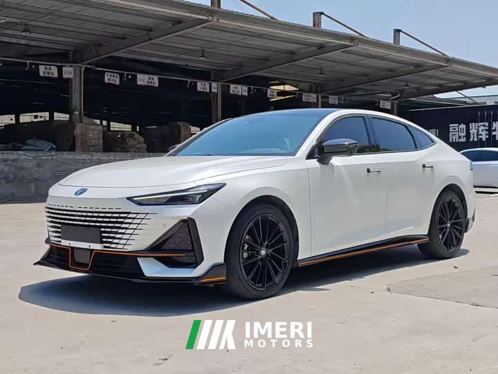Changan UNI-V 2022 1.5T sports version - автомобиль из Китая