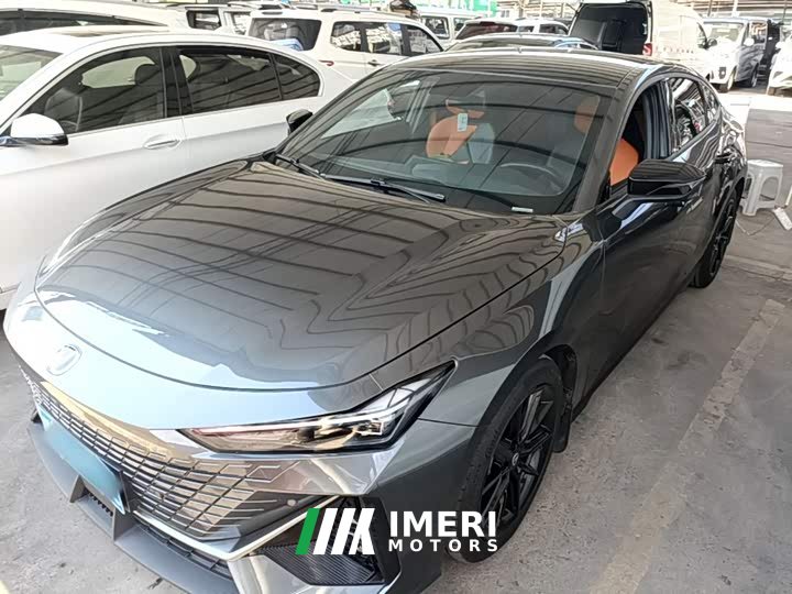 Changan UNI-V 2022 1.5T premium - автомобиль из Китая