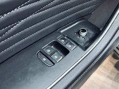 Hongqi HS5 2022 facelift 2.0T Zhilian Qixiang four-wheel drive version - фото 11