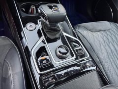 Hongqi HS5 2022 facelift 2.0T Zhilian Qixiang four-wheel drive version - фото 17