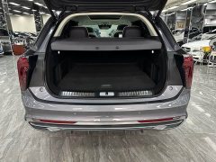 Hongqi E-HS9 660km flag collar version four seats - фото 14