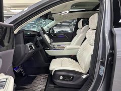 Hongqi E-HS9 660km flag collar version four seats - фото 4