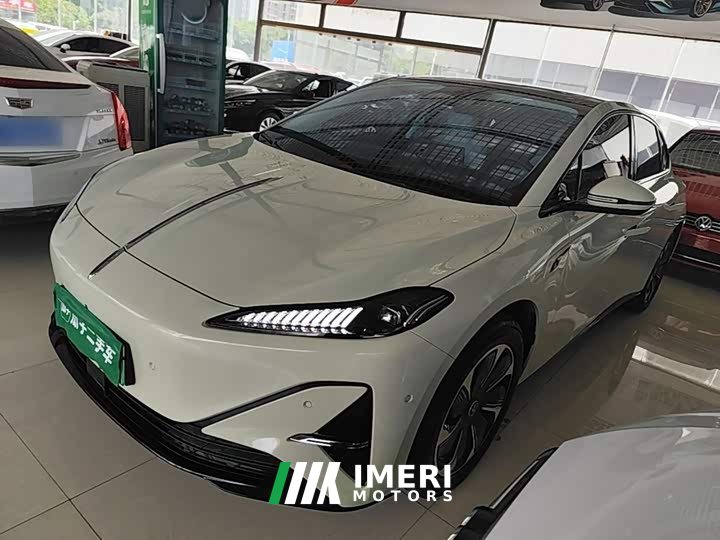 Hongqi Tiangong 05 550 Smart Select Edition - автомобиль из Китая