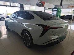 Hongqi Tiangong 05 550 Smart Select Edition - фото 5
