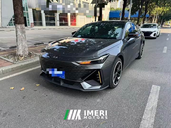 Changan UNI-V 1.5T premium - автомобиль из Китая