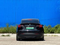 Tesla Model Y rear-wheel drive version - фото 5