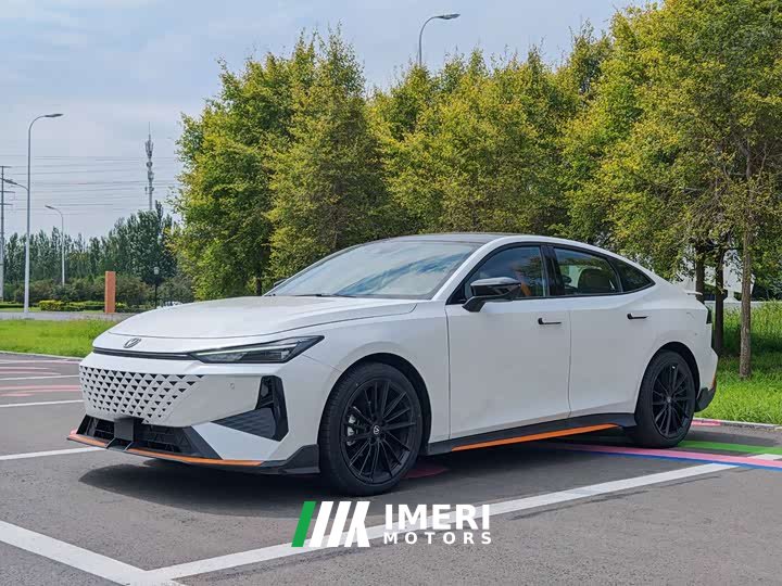 Changan UNI-V 1.5T noble sports - автомобиль из Китая