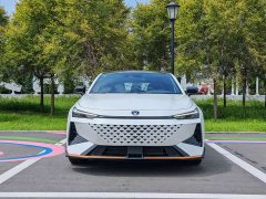 Changan UNI-V 1.5T noble sports - фото 2