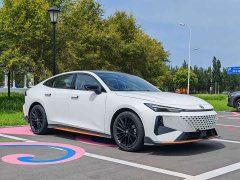 Changan UNI-V 1.5T noble sports - фото 3