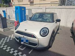 MINI 2.0T COOPER S Artist Three-door Edition - фото 1