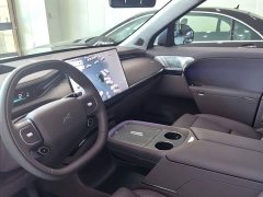 Xpeng GX extended range 1585 four-wheel drive UltraSE - фото 5