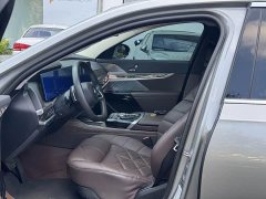 BMW 7 Series 740Li Leading Luxury Package - фото 11