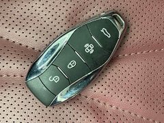 Hongqi H5 2023 2.0T automatic smart connected flag version - фото 13