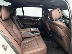 BMW 5 Series 530Li Exclusive M Sports Package - фото 7