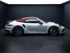 Porsche 911 Turbo S Cabriolet 3.7T - фото 6