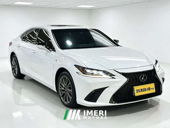 Lexus ES 260 F SPORT