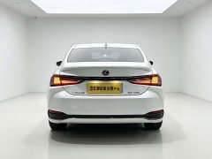 Lexus ES 260 F SPORT - фото 3