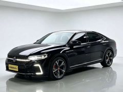 Volkswagen Passat facelift 330TSI Starry Sky Deluxe Edition - фото 1