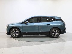 BMW iX xDrive40 - фото 5