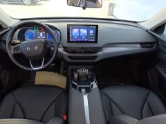 Hongqi E-QM5 facelift basic travel version - фото 10